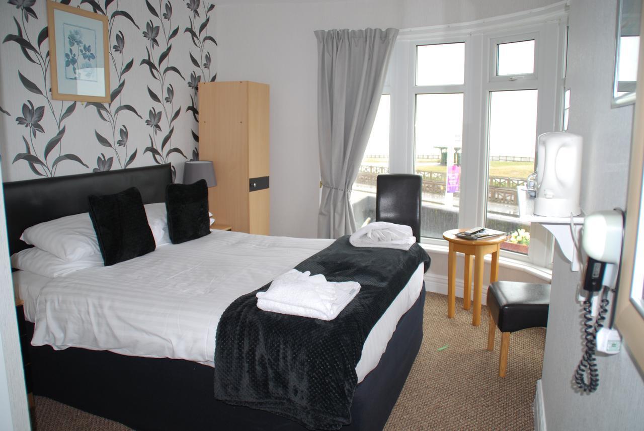 Brincliffe Hotel Blackpool Esterno foto